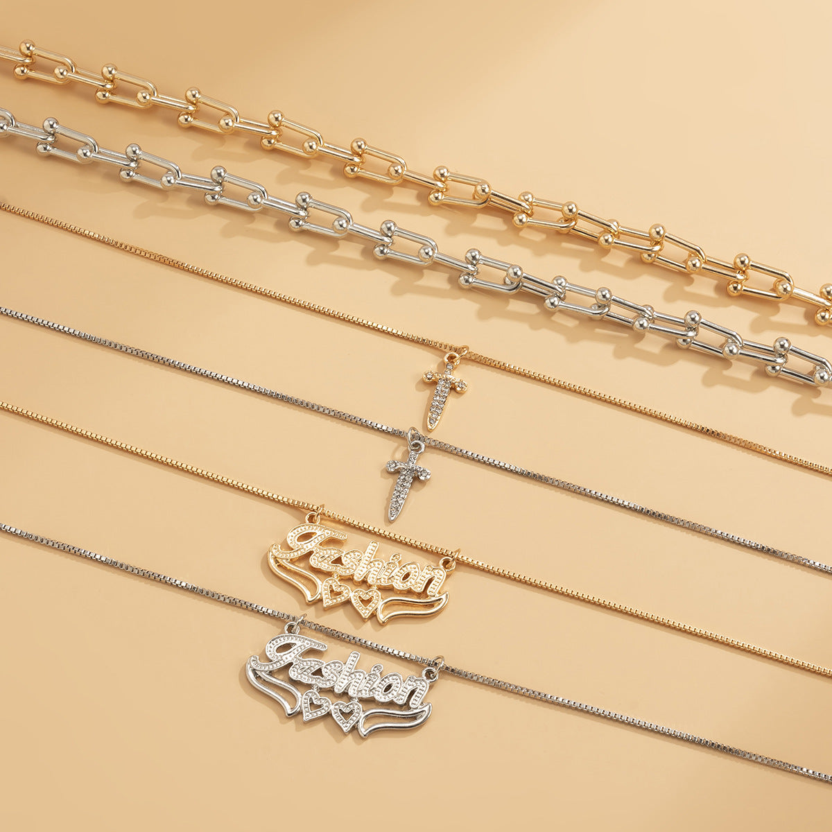 Hip-hop Retro Metal U-shaped Buckle Chain Necklace Women