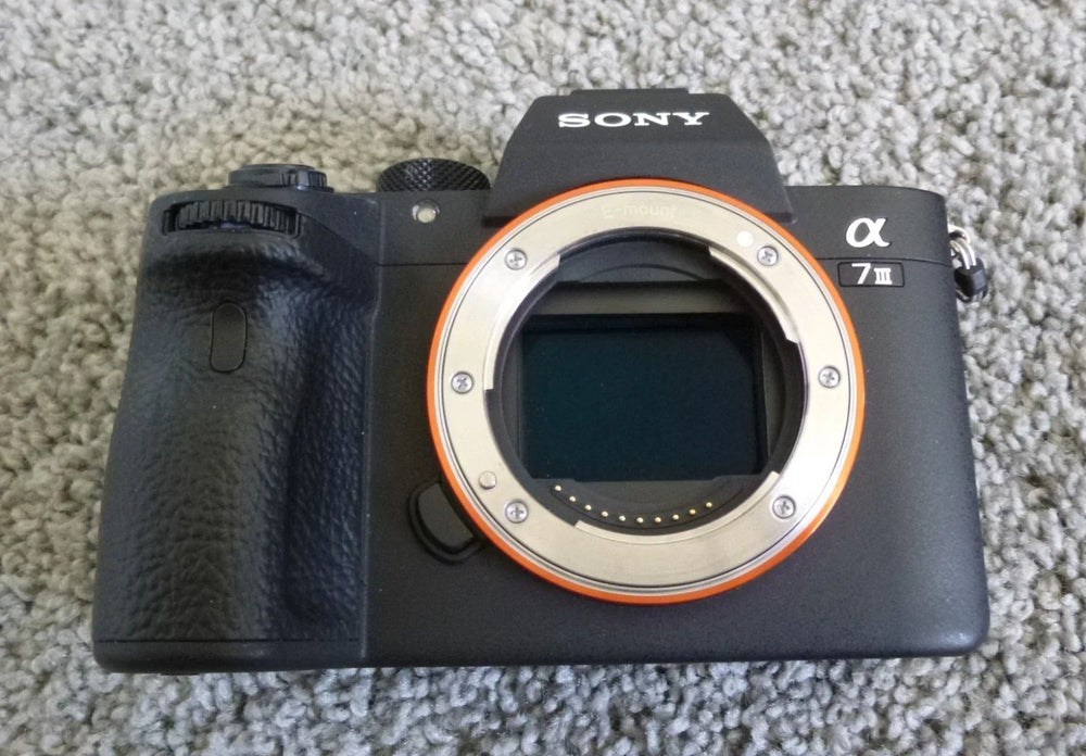 *Sony A7 III 24.2MP Mirrorless Camera (w/ 28-70 Lens) | $1,899.99 MSRP | 26K SC*