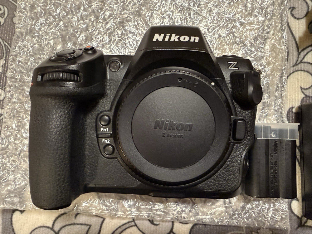 Nikon Z8 Full-frame 8K 45.7MP Mirrorless Hybrid Camera